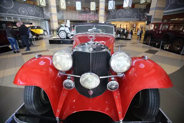W dniach 9-28 października w Silesia City Center w Katowicach odbywa się Mercedes-Benz Show – wystawa legend motoryzacji. W pasażach SCC można oglądać 20 unikalnych samochodów.