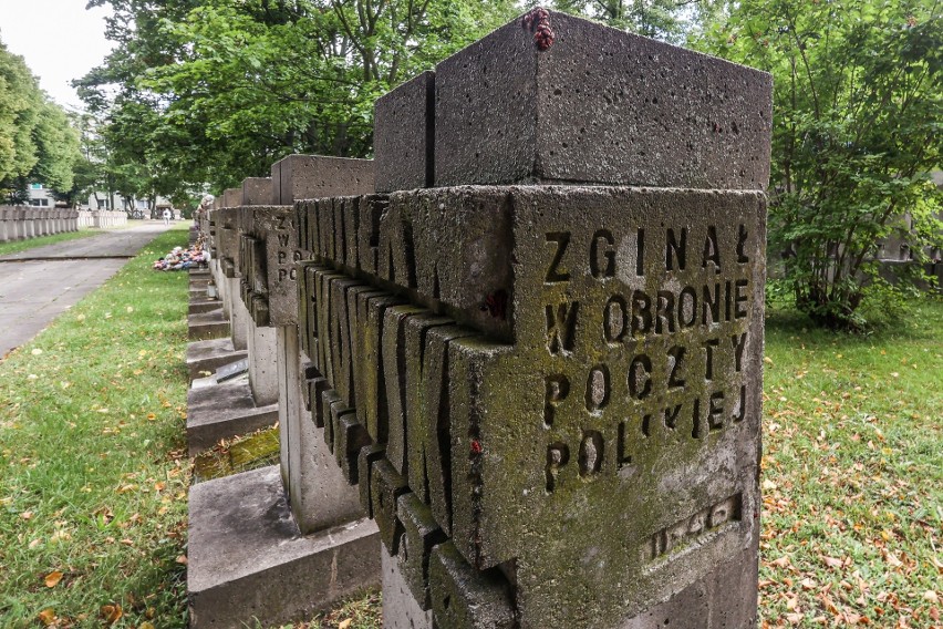 Uroczystość na Cmentarzu Ofiar Hitleryzmu