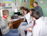 Szkoła "przy basenie" jako jedyna w regionie prowadzi kursy na radiooperatorów