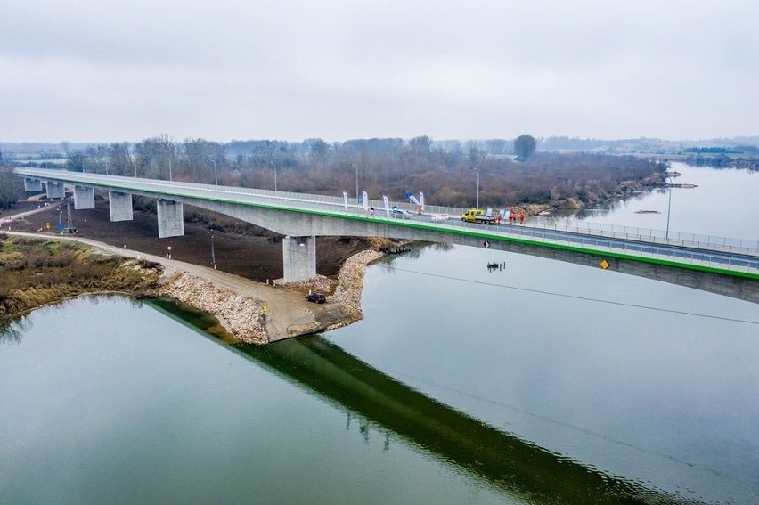 Most na Wiśle w Borusowej gotowy! Połączył dwa województwa [NOWE ZDJĘCIA] 