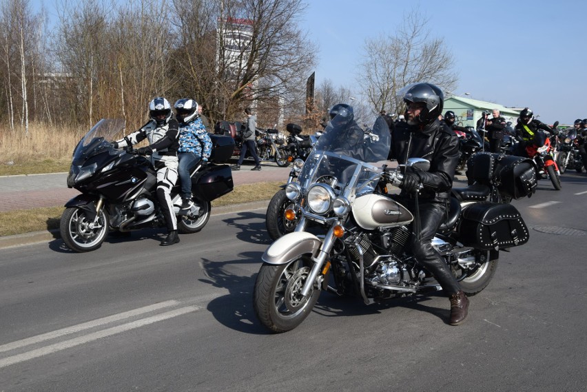 Setki motocyklistów na ulicach Jastrzębia-Zdroju pożegnało...