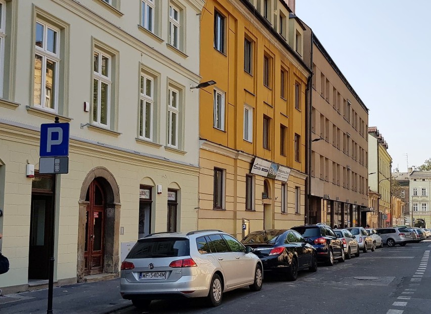 Kraków. Ograniczona zostanie ilość miejsc parkingowych w związku ze zmianą organizacji ruchu na ul. Garbarskiej