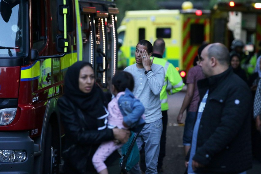 Wielka Brytania: Pożar wieżowca Grenfell Tower w Londynie, ofiary śmiertelne [ZDJĘCIA] [WIDEO]