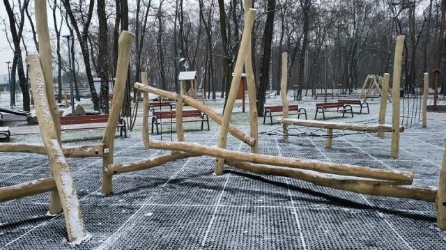 W grudniu 2020 roku ukończona została przebudowa i modernizacja Parku Podlesie, w ramach ogólnomiejskiego budżetu obywatelskiego Zobacz kolejne zdjęcia/plansze. Przesuwaj zdjęcia w prawo - naciśnij strzałkę lub przycisk NASTĘPNE