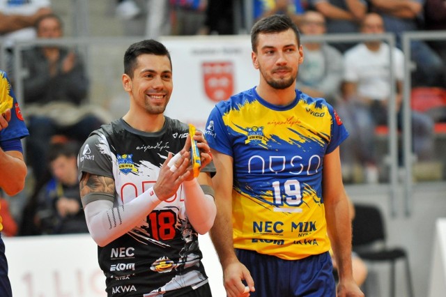 W pierwszym meczu MVP został Mateusz Czunkiewicz (z lewej), w drugim Patryk Szczurek.