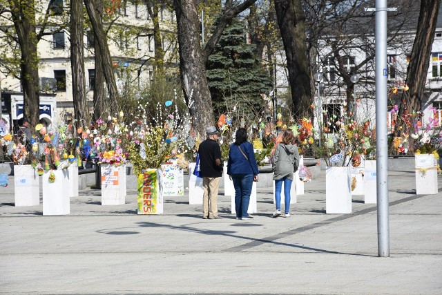 Ogród wielkanocny na placu Biegańskiego w Częstochowie