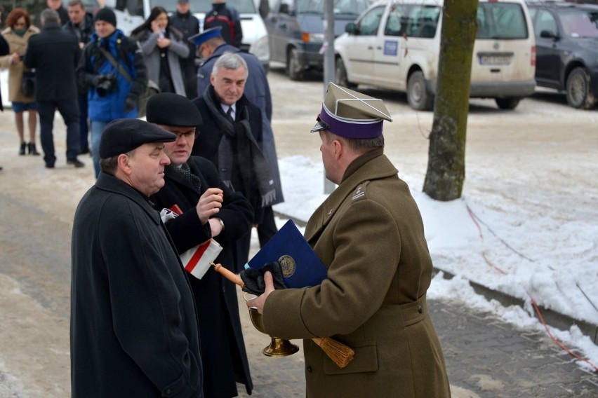 Minister Błaszczak otworzył w Nowinach posterunek i nagrodził młodych bohaterów (WIDEO, ZDJĘCIA)