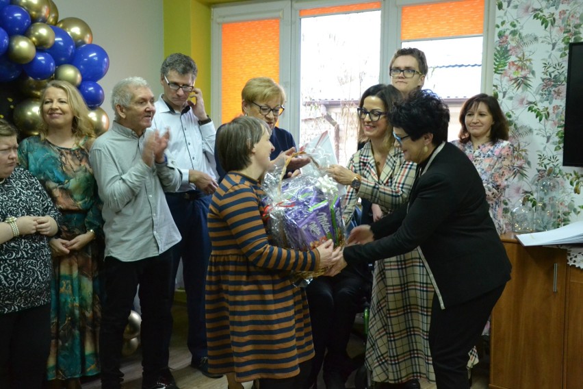 Warsztat Terapii Zajęciowej TPD w Lipnie obchodził swoje 20-lecie. Były życzenia, tort i pamiątkowe zdjęcia! 