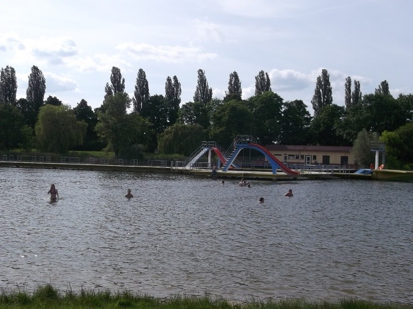 Wrocław: Dziś początek sezonu na kąpieliskach (ZDJĘCIA, CENY, RELACJA)
