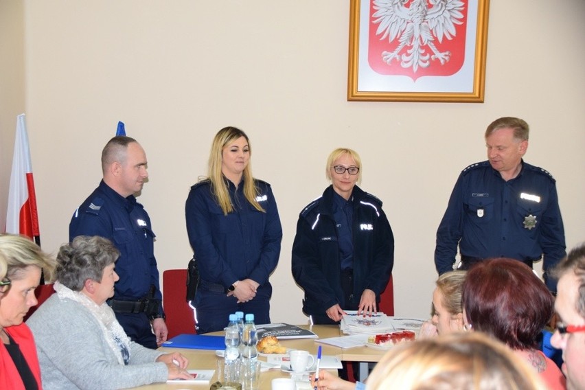 Gmina Sławno: Policjanci razem z sołtysami na rzecz bezpieczeństwa [ZDJĘCIA]
