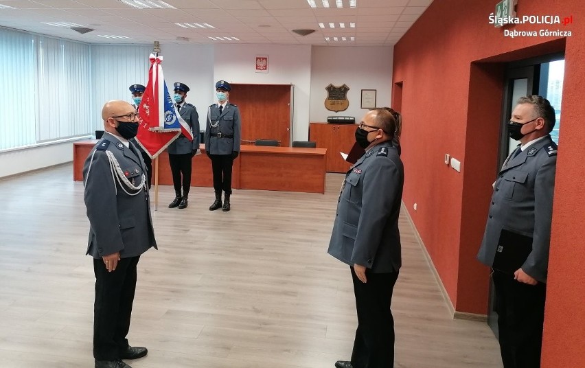 Sześciu nowych policjantów złożyło ślubowanie. Zasilą...