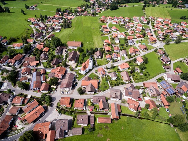 Na kolejnych slajdach prezentujemy 15 gmin w województwie kujawsko-pomorskim o najmniejszych dochodach na jednego mieszkańca.Oto najbiedniejsze gminy w Kujawsko-Pomorskiem. Sprawdź >>>>>