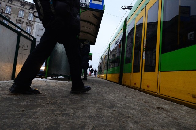 Czwartkowa (11 stycznia) gołoledź w Poznaniu spowodowała sporo wypadków. SOR-y miały pełne ręce roboty.