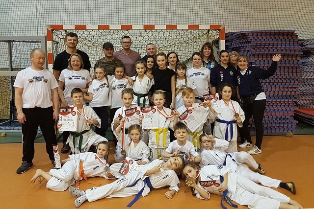 Ekipa SKSW wróciła z Będzina z 8 medalami