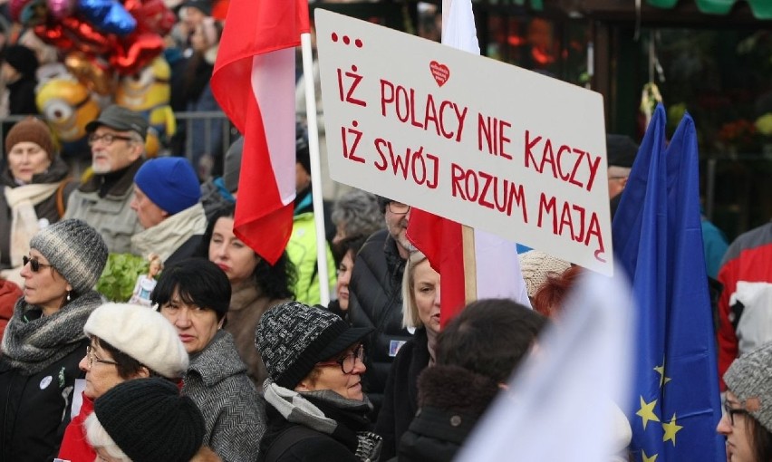 Manifestacja KOD we Wrocławiu