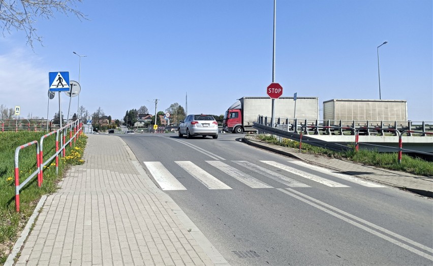 Proszowice. Kontrowersje wokół skrzyżowania ulicy Racławickiej z obwodnicą miasta