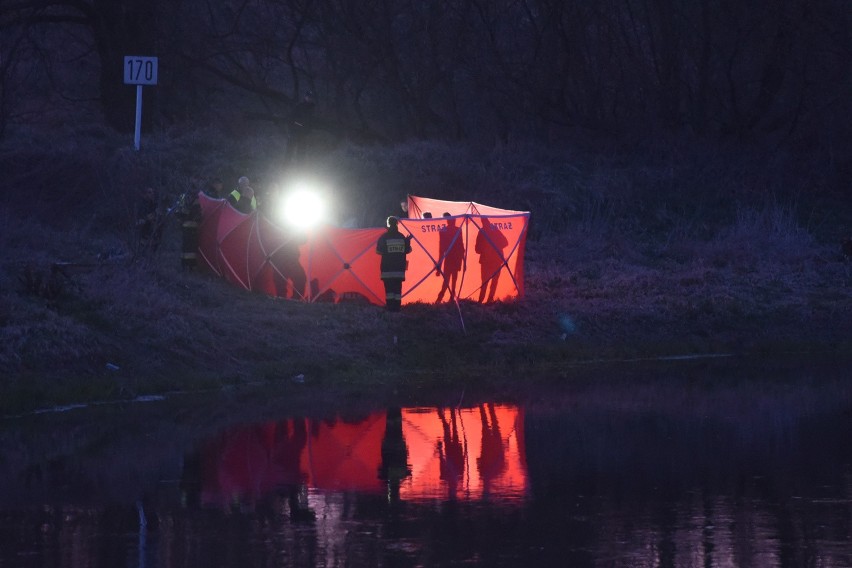 Kobieta została wyłowiona w środę po południu z Warty we...