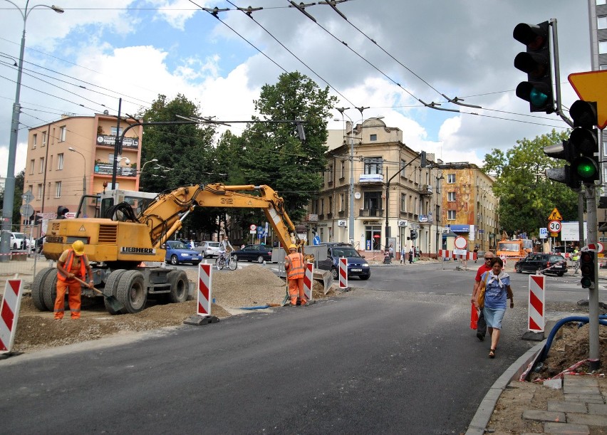 Kolejna faza przebudowy skrzyżowania ulic: Lipowej,...