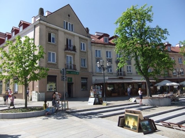 Lokal po dawnym kiosku Ruchu może zamienić się w lodziarnię, kawiarnię lub kafejkę z ciastami