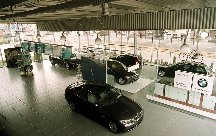 Rok 2005, Auto Profi, dealer BMW w Zabrzu i jego salon