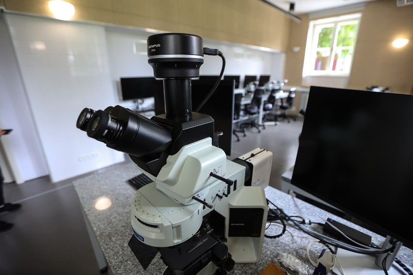 Wyposażona pracownia wirtualnej mikroskopii już czeka na...