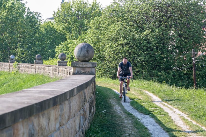 Aktualny wygląd wałów Rudawy. Trasy w ramach Velo Małopolska...