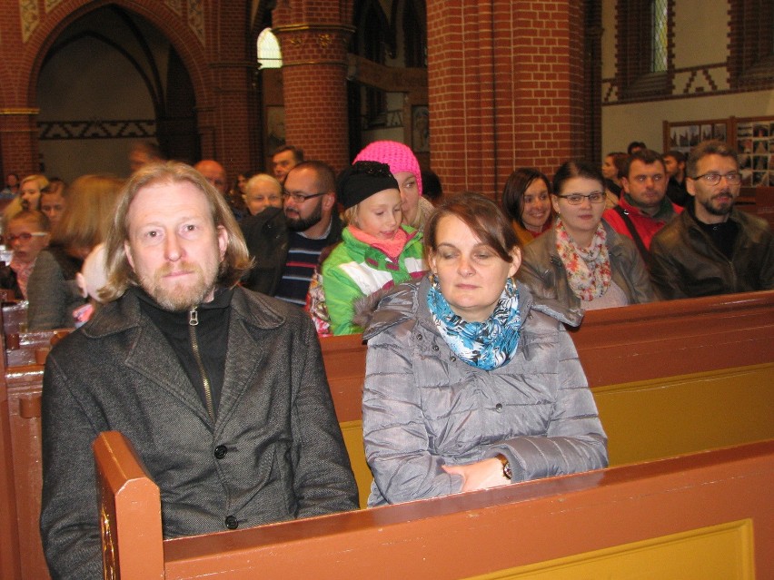 Chór „Opole Youth Choir” wystąpił na inaugurację kampanii.