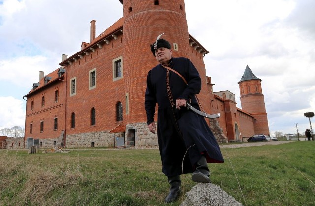 Jacek Nazarko, właściciel zamku w Tykocinie snuje opowieść o królewskim skarbcu, który słynął na całą Europę.