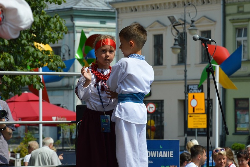 Dzieci z Mystkowa i ze Sławuty na Ukrainie oczarowały publiczność [ZDJĘCIA]