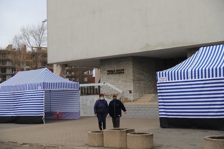 We wtorek Urząd Miasta Łodzi przesłał liczbę zgonów za...