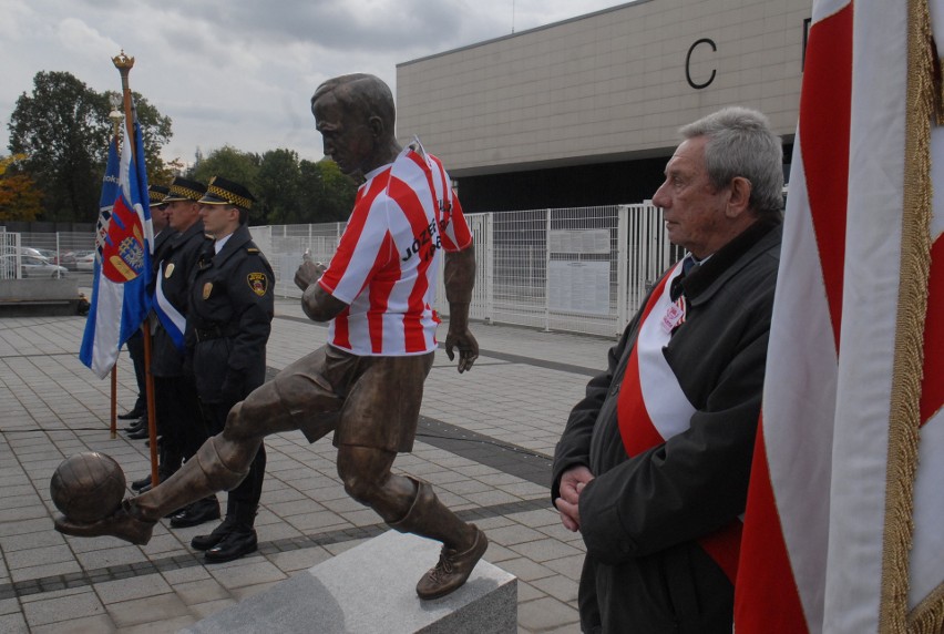 Józef Kałuża wreszcie ma swój pomnik