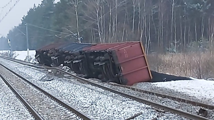 Wypadek pociągu towarowego w miejscowości Masłońskie.