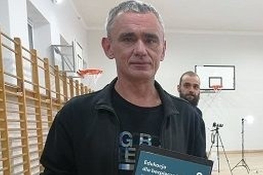 Dariusz Piasecki napisał książkę dla ósmoklasistów.