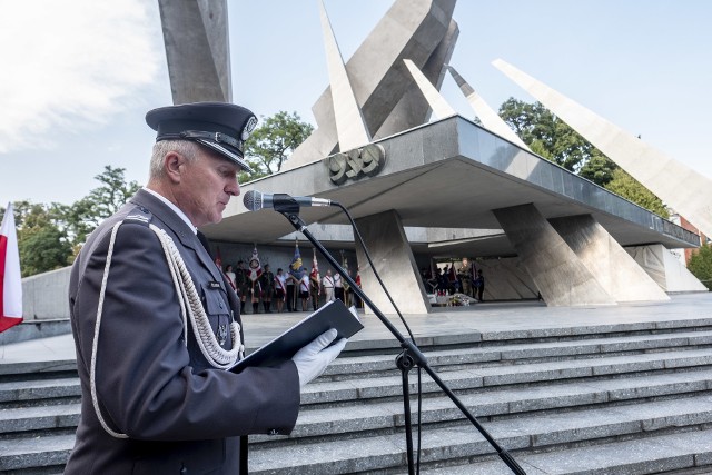 Obchody rocznicy wybuchu II wojny światowej w Poznaniu.Przejdź do kolejnego zdjęcia --->