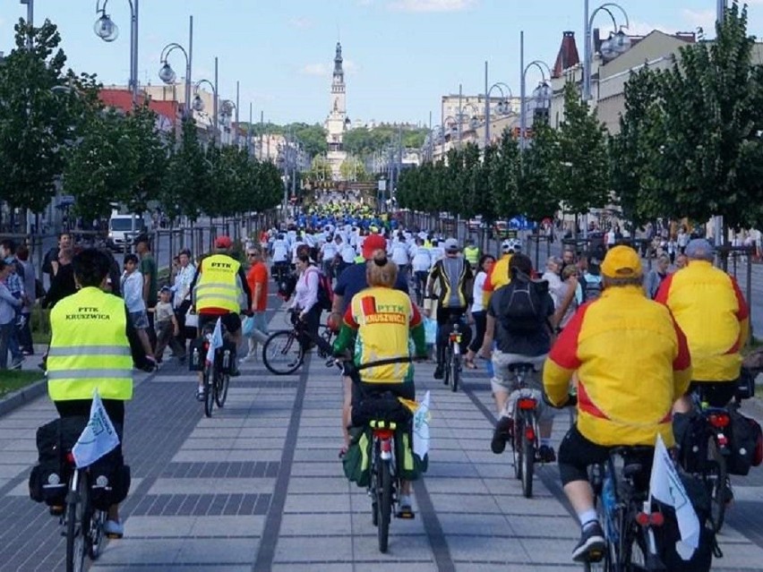 Pojechali na rowerach. Z Kruszwicy na Jasną Górę [zobacz zdjęcia]