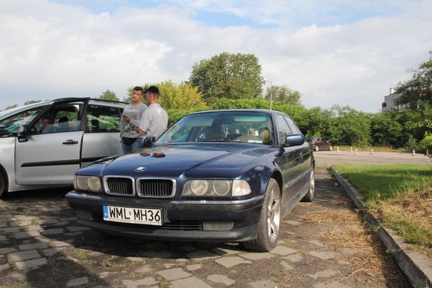 BMW 728, 1998 r., 2,8 + gaz, ABS, centralny zamek,...