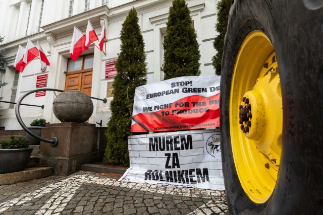 - Otrzymaliśmy zakazy dotyczące organizacji protestów w ośmiu lokalizacjach – tak 16 marca powiedział Jan Kaźmierczak, prezes Stowarzyszenia Obrony Praw Rolników, współorganizator protestów.