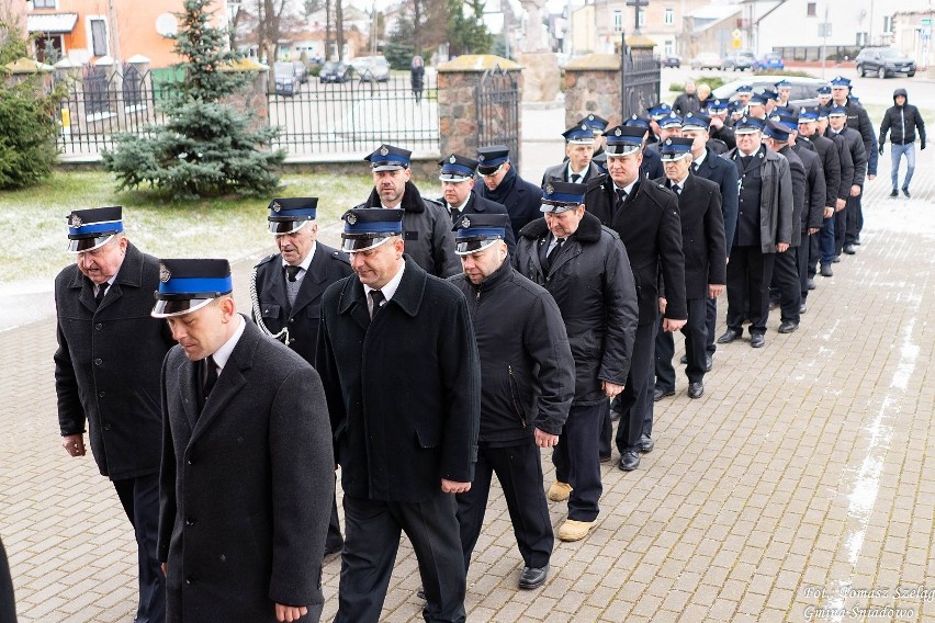 Przekazanie dwóch wozów strażackich dla jednostek OSP z...