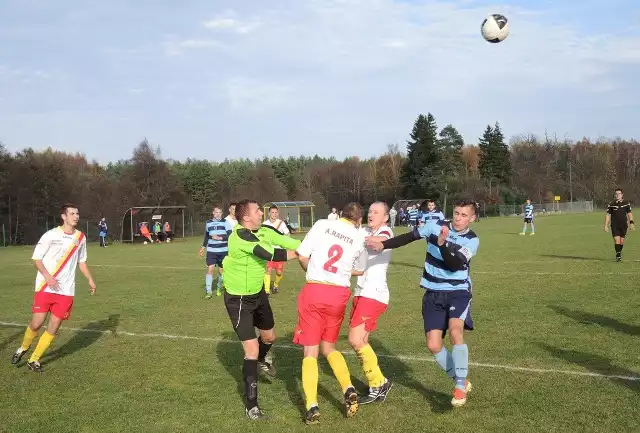 Diament Trzebielino na własnym boisku pokonał 1:0 zespół KS Damnica.