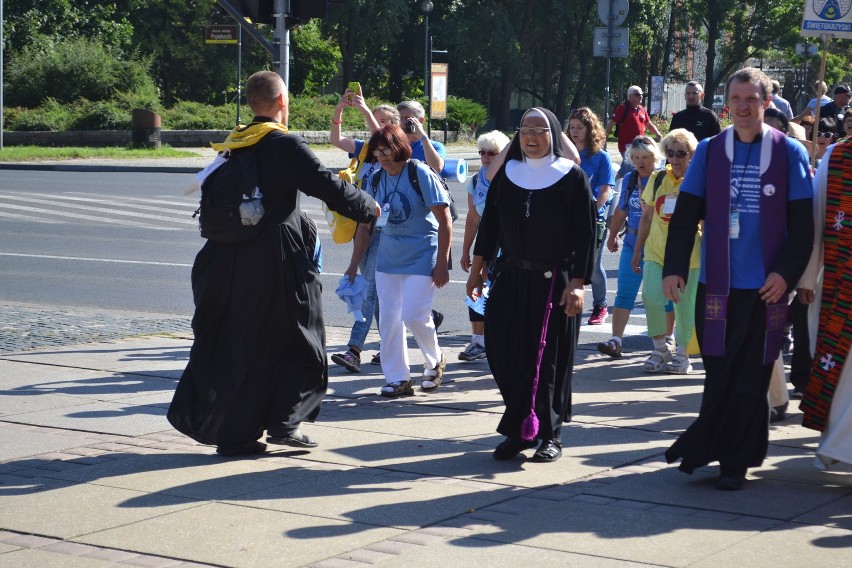 Pielgrzymka Diecezji Sandomierskiej już na Jasnej Górze...