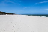 Ranking najpiękniejszych plaż nad Bałtykiem. TOP 15 najlepszych polskich plaż. Wakacje 2023 w Polsce zamiast w Chorwacji!  
