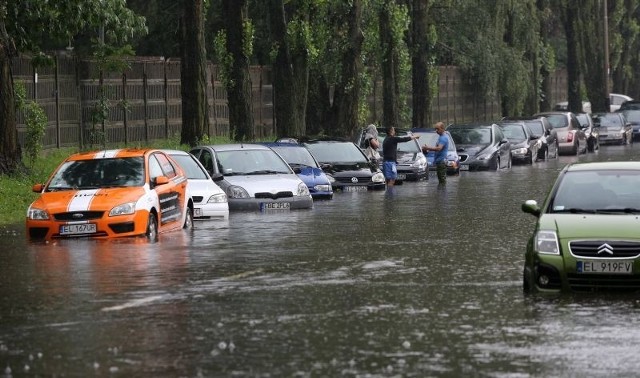 BURZA W ŁODZI, ULEWA W ŁODZI, JAKA POGODA DZIŚ, POGODA ŁÓDŹ, NAWAŁNICA ŁÓDŹ, BURZA ŁÓDŹ, BURZA 27 07