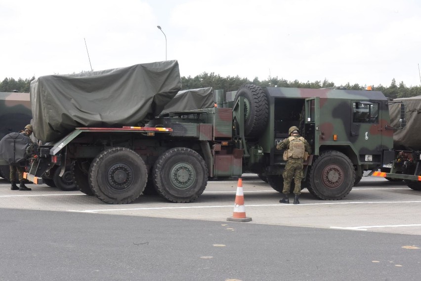 Kierowcy mogą natknąć się na kolumny pojazdów wojskowych