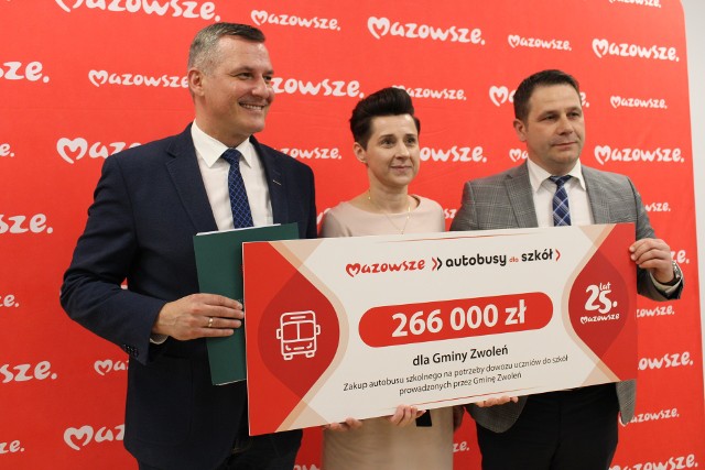 Wsparcie otrzymała między innymi gmina Zwoleń, która już od jakiegoś czasu planowała zakup nowego autobusu do przewozu uczniów.