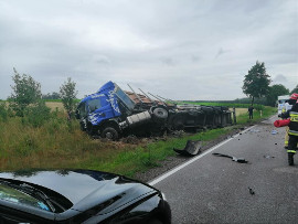 Kalnica. Tragiczny wypadek na DK66. Kia zderzyła się z ciężarówką