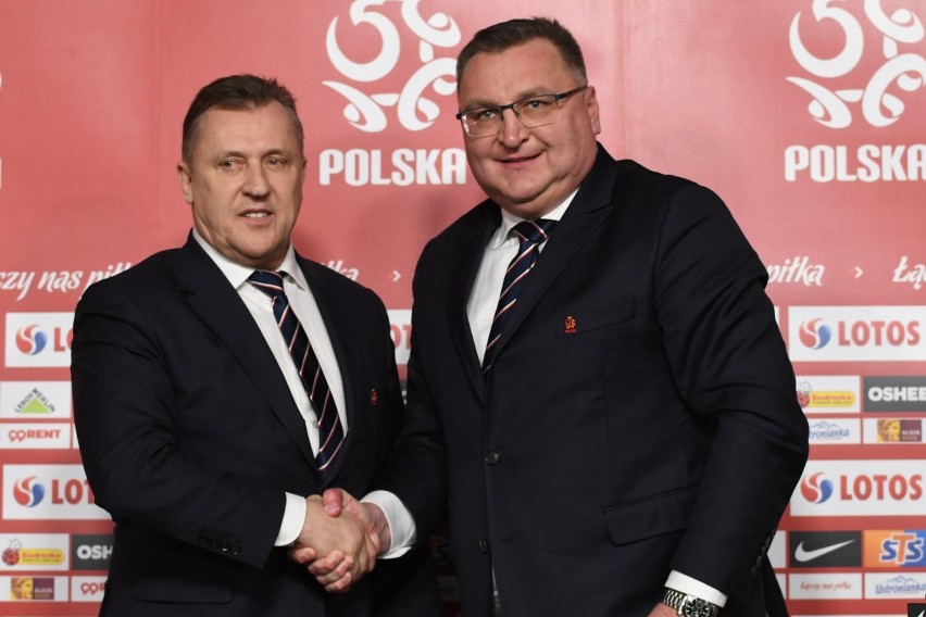 Prezes PZPN Cezary Kulesza przedstawił Czesława Michniewicza...