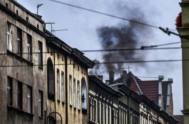 Tuchola - stolica Borów Tucholskich - jest w smogu. Pali się tu w piecach węglem, drewnem, ale i ...śmieciami