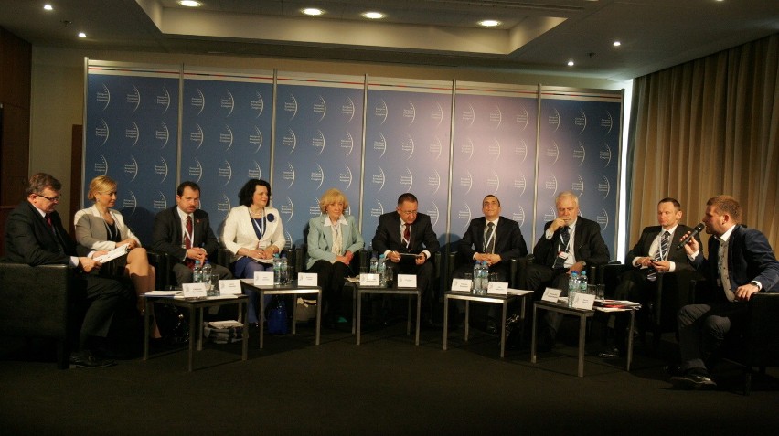EEC: Śląscy politycy w Europarlamencie Debata DZ