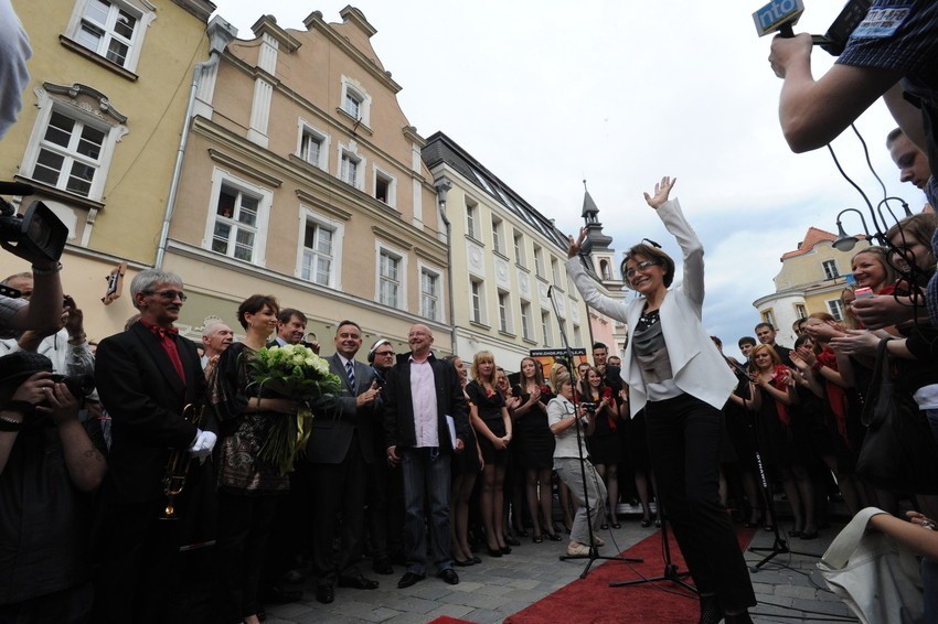 Odsłonięcie gwiazdy Ireny Jarockiej na opolskim rynku w...