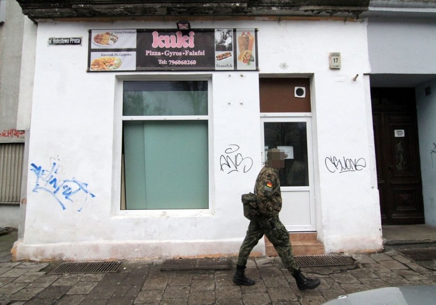 Wrocław: Atak na bar z kebabem. Wrzucili butelkę z benzyną